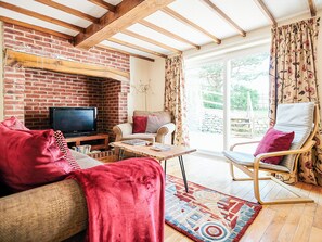 Living area - 2 bedroom accommodation in Dyffryn Ardudwy (Dyffryn Ardudwy)