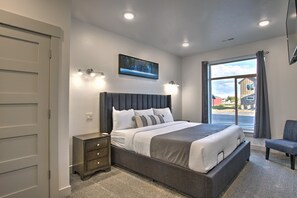 4 habitaciones, tabla de planchar con plancha y cuna de viaje 