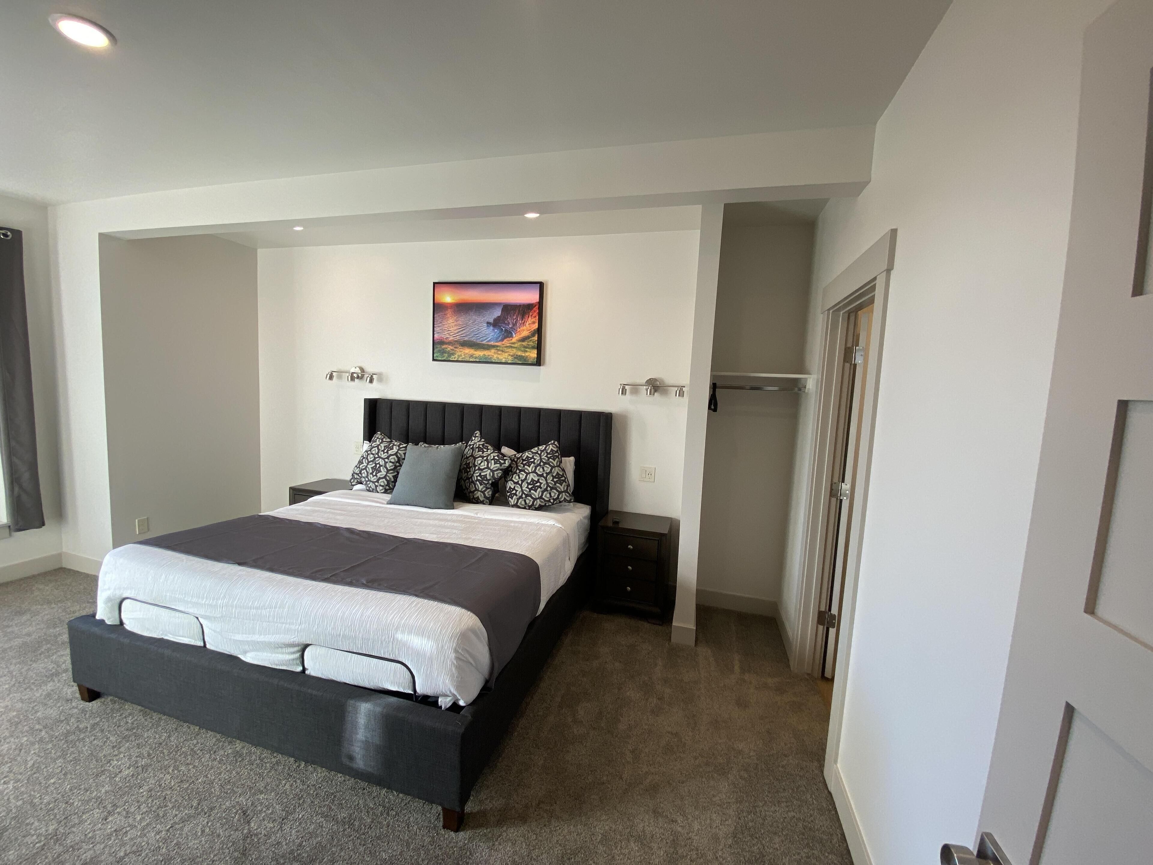 Townhome 34 at Waterdance - Sleeps 16, 4 Bed-4.5 Bath with in-outdoor pool