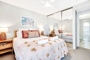 2 bedrooms, desk, iron/ironing board, travel cot