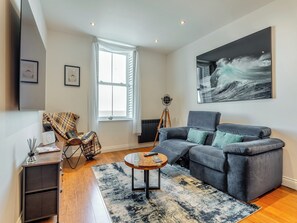 Living area - 1 bedroom accommodation in Whitby (Whitby)