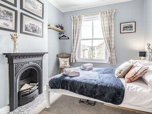 2 bedrooms, free WiFi, bed sheets - Little Jack’s Cottage (Scalby Village, near Scarborough)