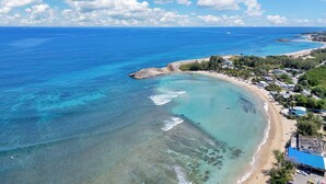 Unclassified image, 3 of 101, button - Bella Surf Inn (Isabela)