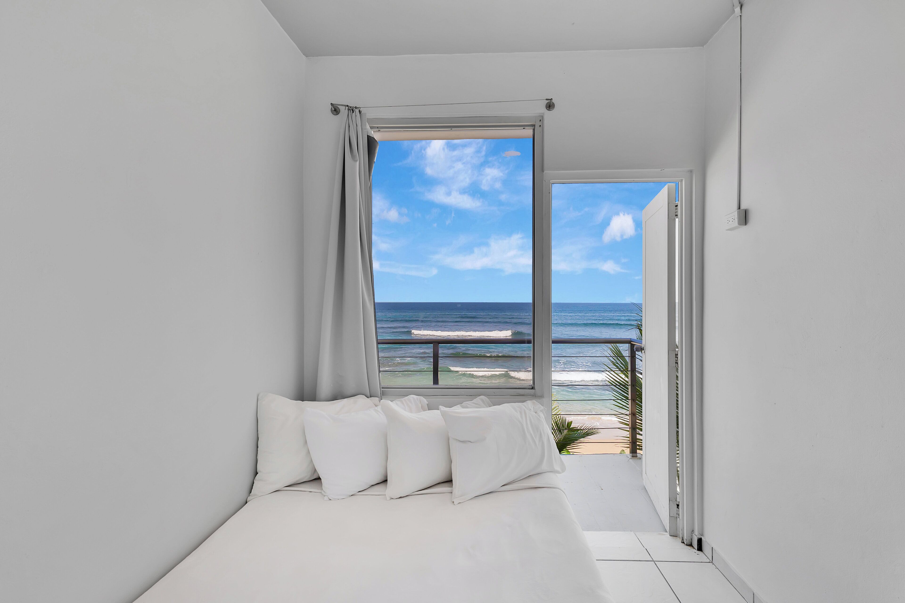 honeymoon room | 1 bedroom, bed sheets