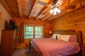 4 Schlafzimmer, Schreibtisch, Bügeleisen/Bügelbrett, kostenloses WLAN