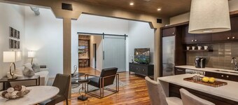 GORGEOUS 1 BR on MAIN #3