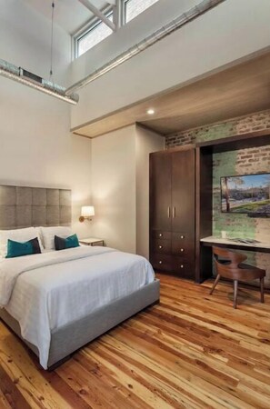 1 habitación, escritorio, tabla de planchar con plancha y wifi gratis