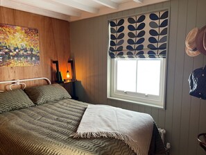2 quartos, Wi-Fi de cortesia, roupa de cama