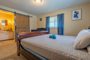 3 chambres, bureau, fer et planche à repasser, Wi-Fi gratuit