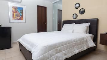 Standard Double Room Single Use | Free WiFi, bed sheets, wheelchair access