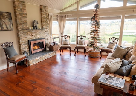 Interior. Woodinville Wine Country Tuscan/Chateau Style Home w/ Winery. Wines by appt.