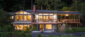 Woodinville Wine Country Tuscan/Chateau Style Home w/ Winery. Wines by appt.