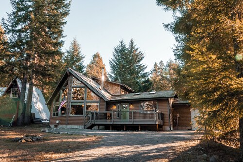 Timberline Retreat at Packwood / Mt. Rainier / White Pass