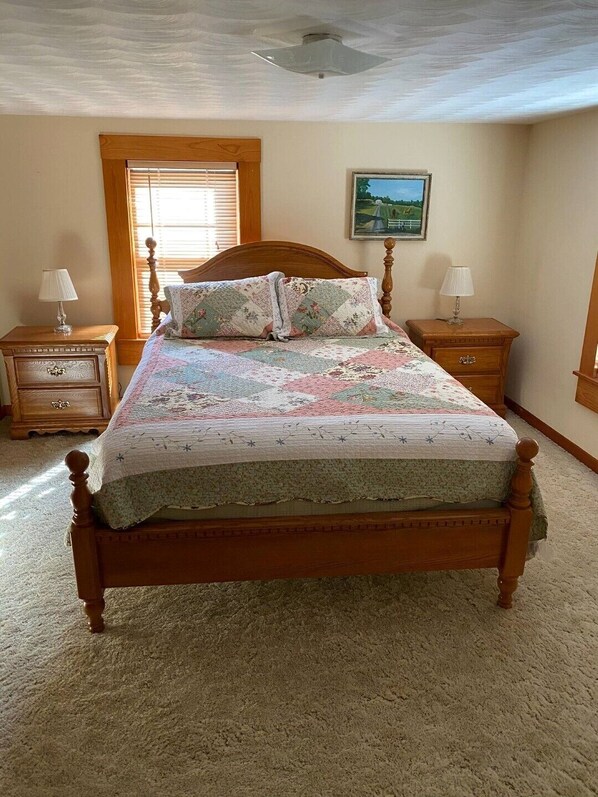 3 عدّة غرف نوم ومكواة/لوح كي وواي فاي مجانًا وملاءات أسرّة