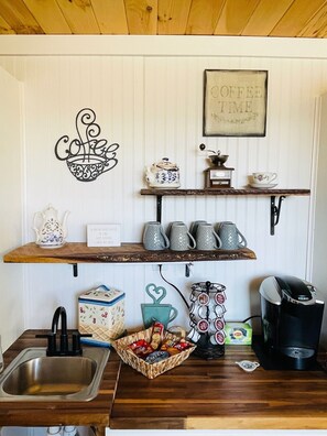 Interior - 5bd~4ba Near Smoky Mountains Attractions~Majestic Views, Hot Tub, FirePit SMORES (Dandridge)