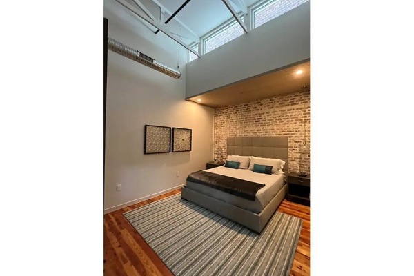 2 makuuhuonetta, silitysrauta/-lauta, Wi-Fi, vuodevaatteet