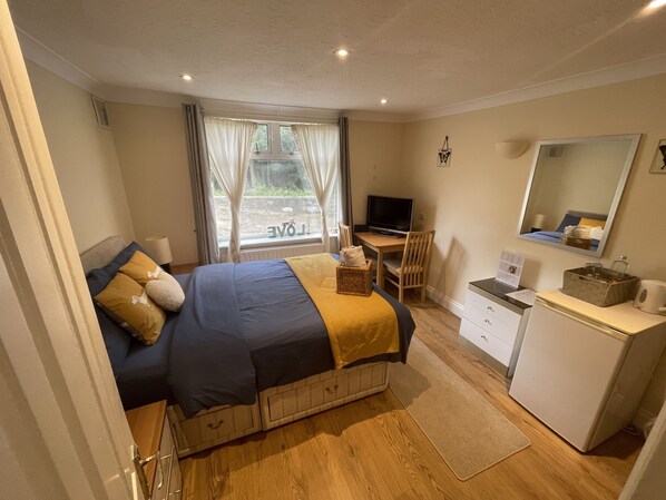 Living area - Gratitude (Orpington)