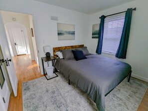 3 slaapkamers, een bureau, een strijkplank/strijkijzer, gratis wifi