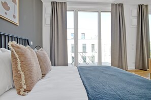 مكواة/لوح كي وواي فاي وملاءات أسرّة