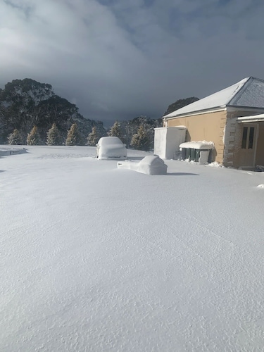 Hillcrest Farm Stay affordable 2 bedroom apartment