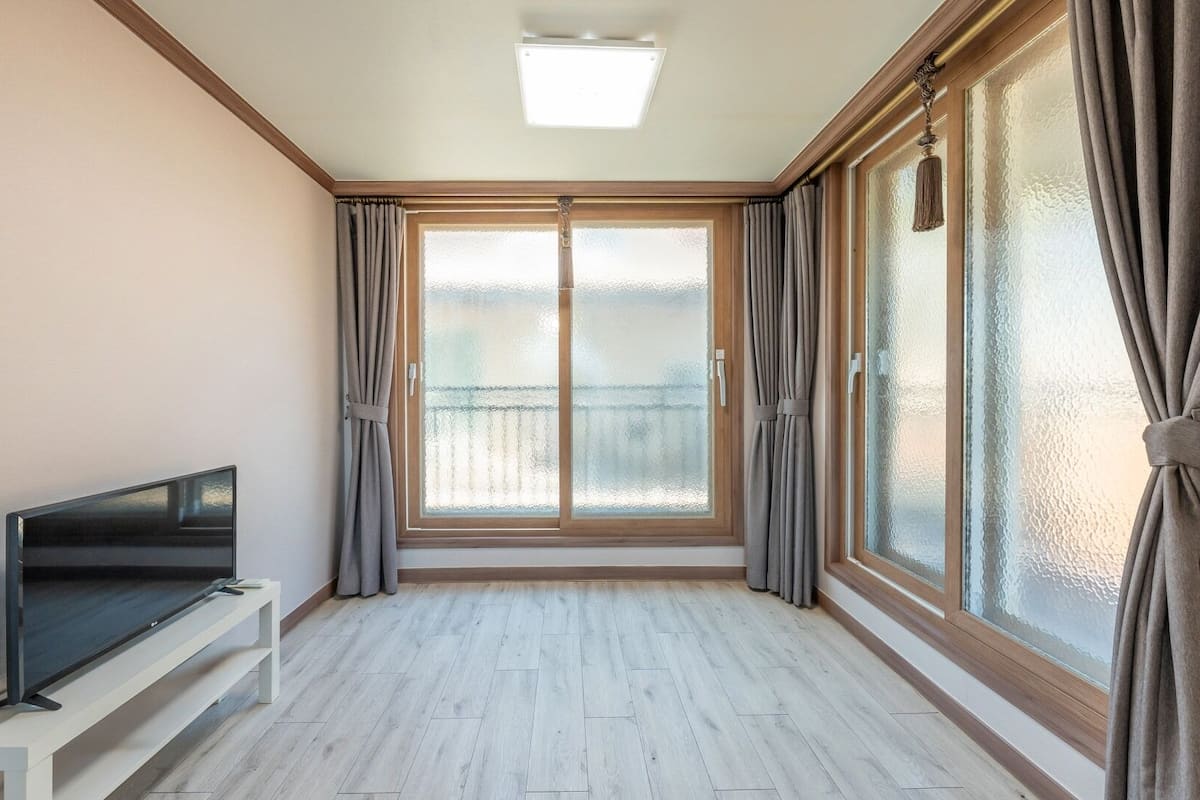Basic Room, 1 Bedroom (B201) | 1 bilik tidur, Wi-fi percuma 