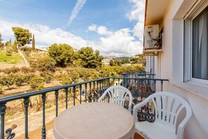 Outdoor dining - A&N Frigiliana 4   . (Frigiliana)