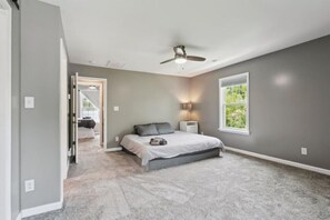 2 soverom, skrivebord, wi-fi og sengetøy