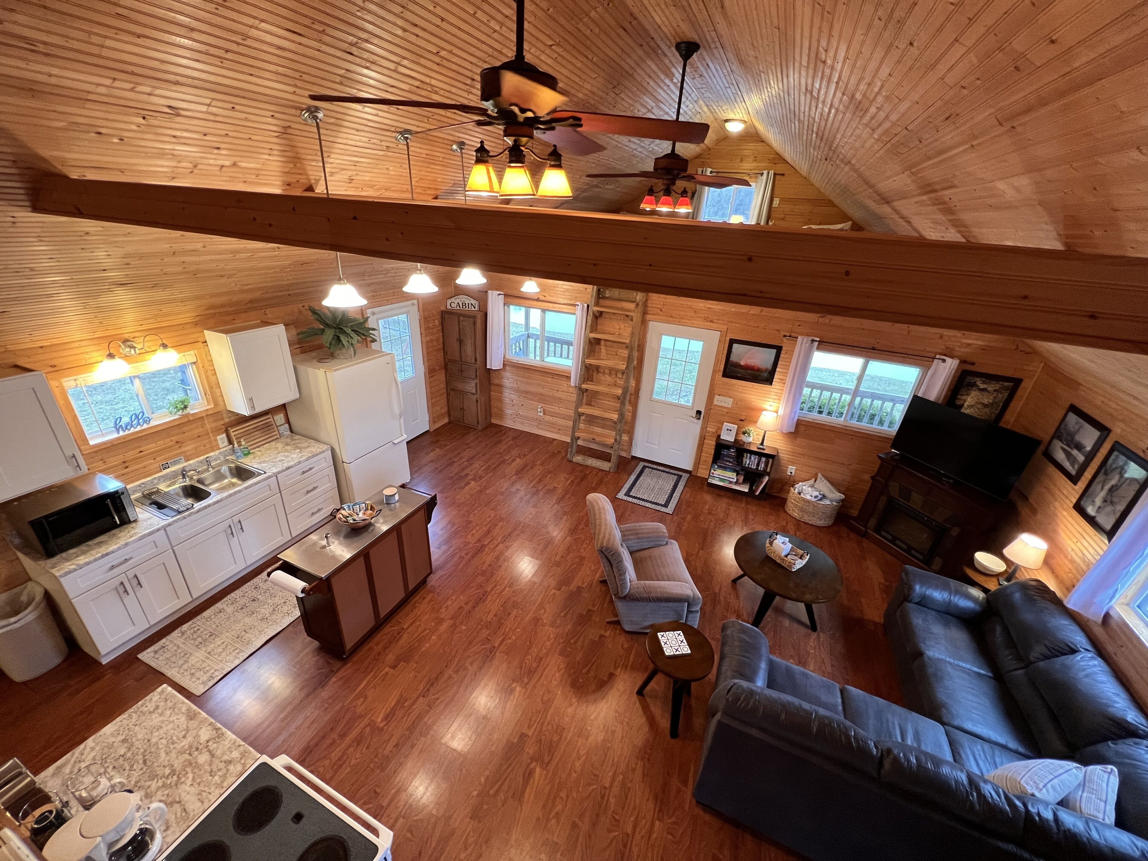 Family friendly getaway to unplug, and see all of the worlds largest attractions