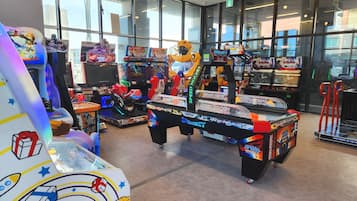 Enjoy a fun family experience with a variety of arcade games, including Speed Hockey and Pursue One Sports Arcade Game.