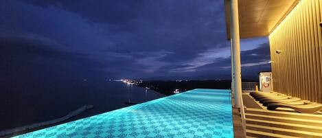 Seasonal outdoor pool