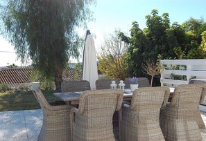 Outdoor dining - 'Fantastic Renovated Villa Annex' with Terrace, Pool & Wi-Fi (Mijas Costa)