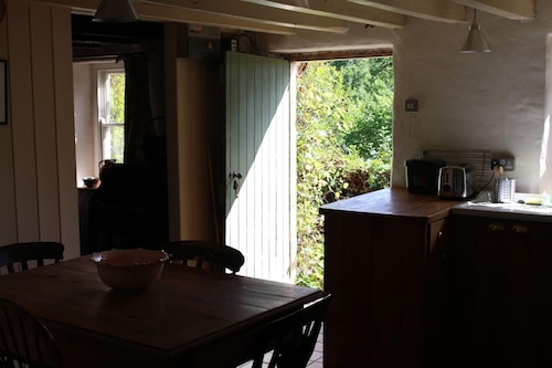 Rhandirmwyn - Cottage - Sleeps 4 - Pet Friendly