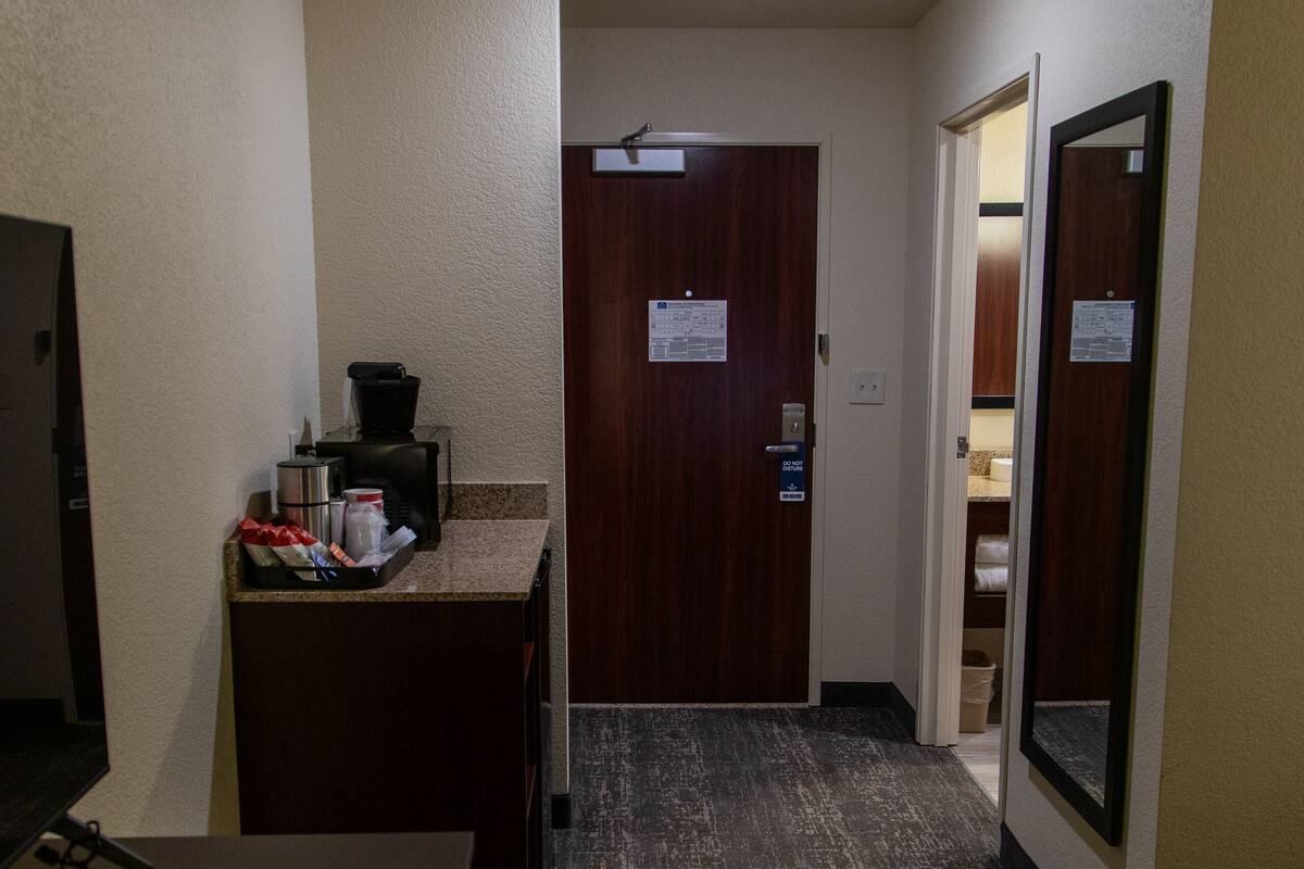 Down comforters, pillowtop beds, desk, laptop workspace