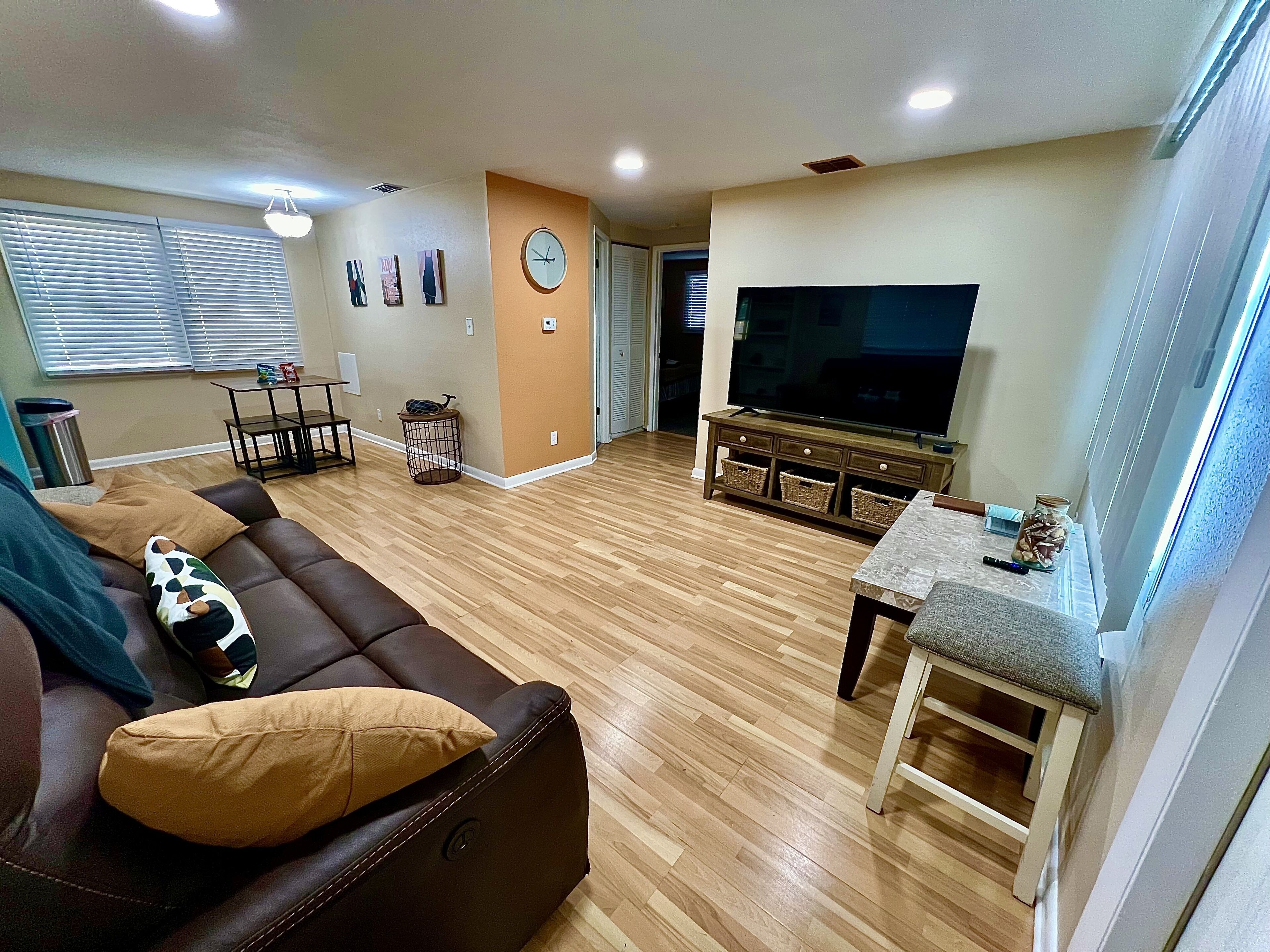 A.G.E. House, minutes to FL. Gulf Beaches