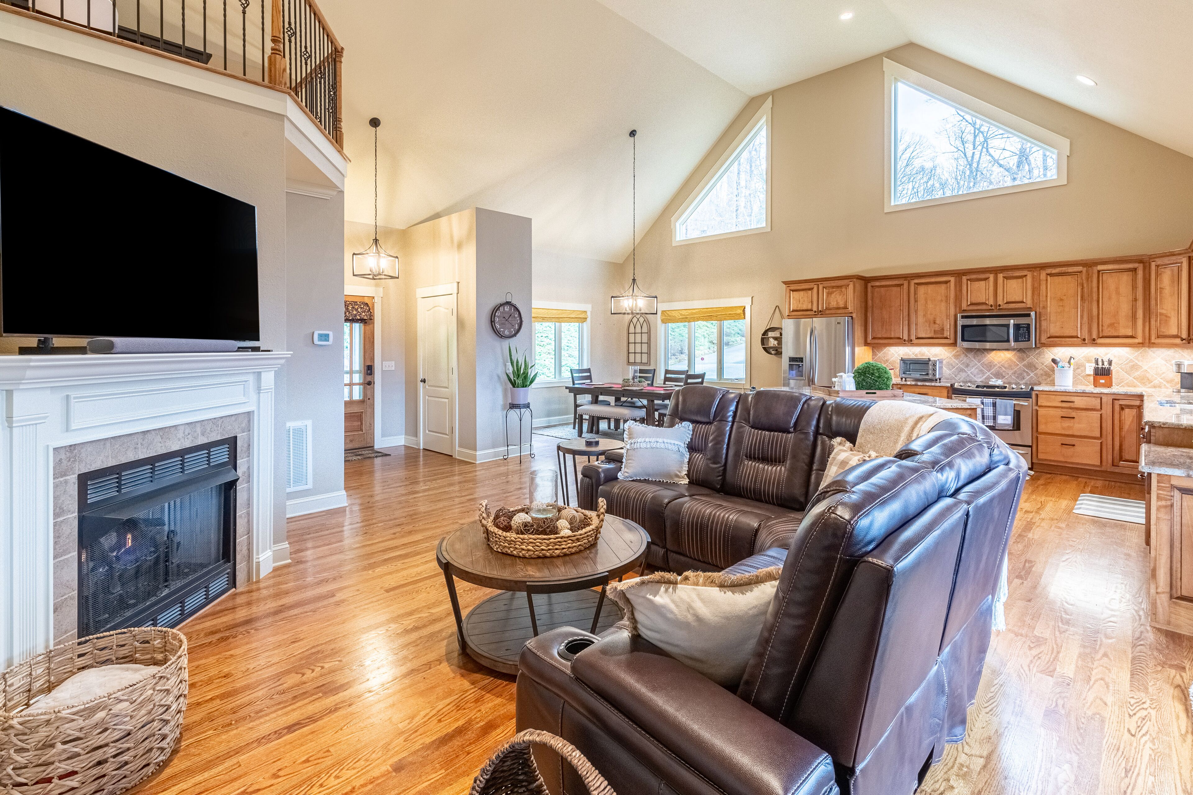 Televisión, chimenea