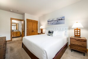 2 habitaciones, acceso a internet y ropa de cama