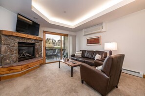 Unclassified image, 4 of 50, button