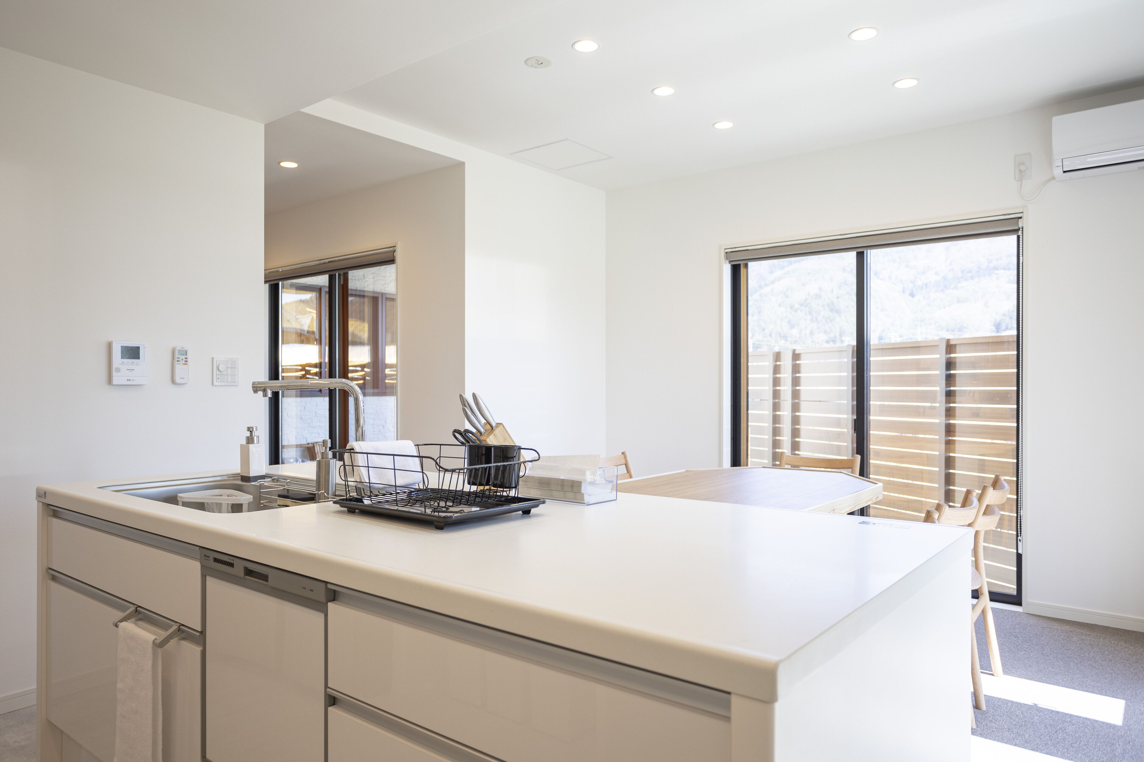 Luxury Villa | Private kitchen | Full-sized fridge, microwave, oven, dishwasher