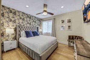 5 slaapkamers, een strijkplank/strijkijzer, gratis wifi, beddengoed