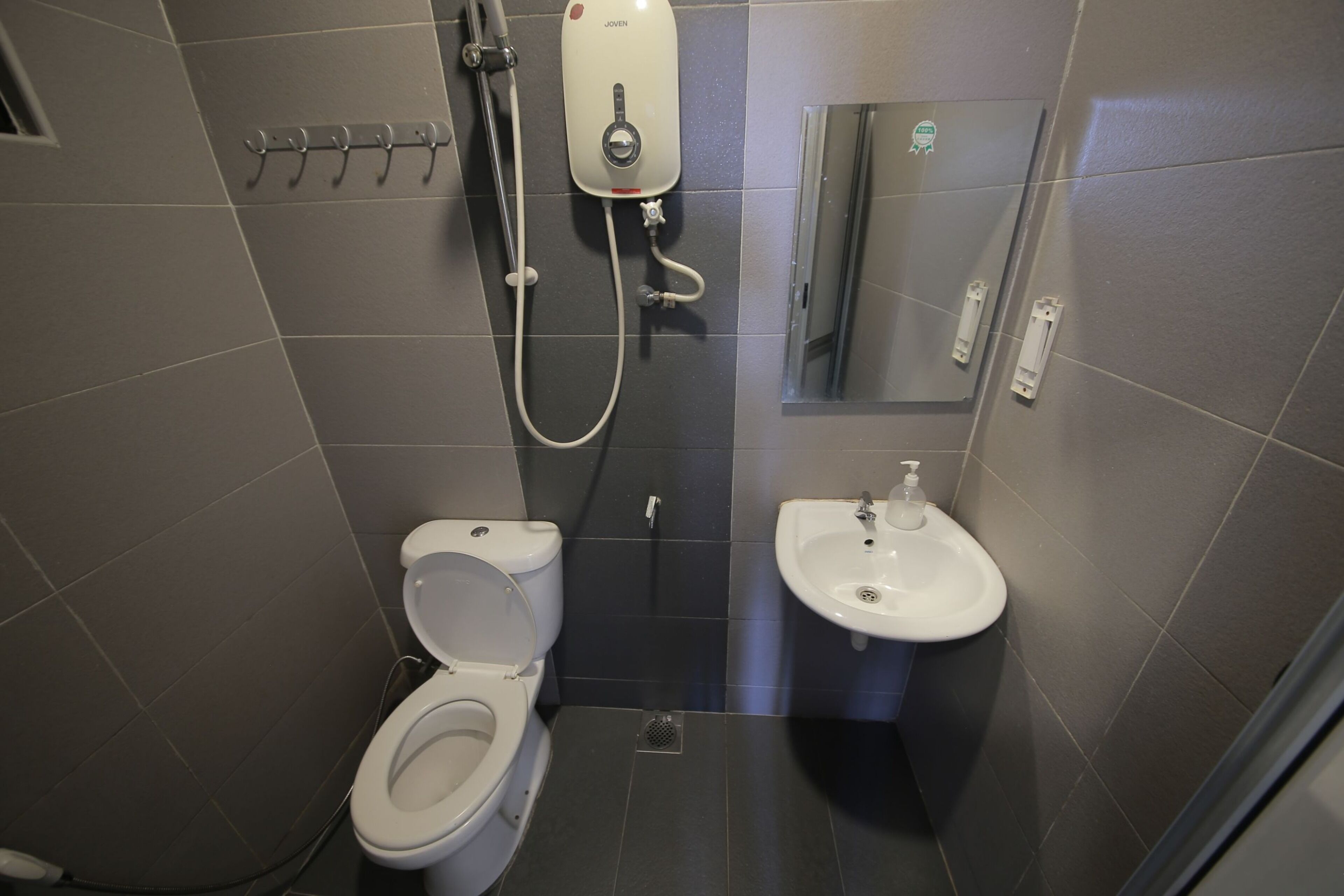 Suite Eksekutif | Kamar mandi | Shower, pancuran hujan,  dan handuk