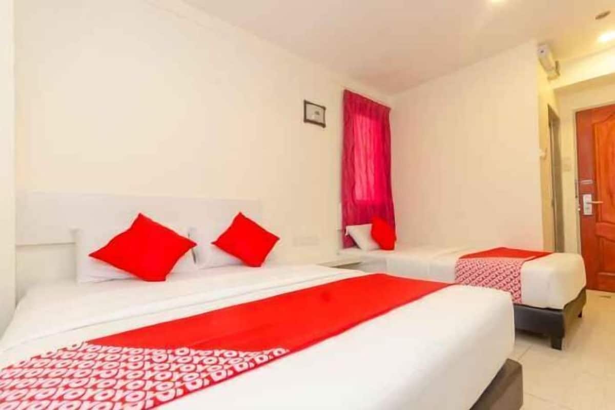 Desk, free WiFi, bed sheets