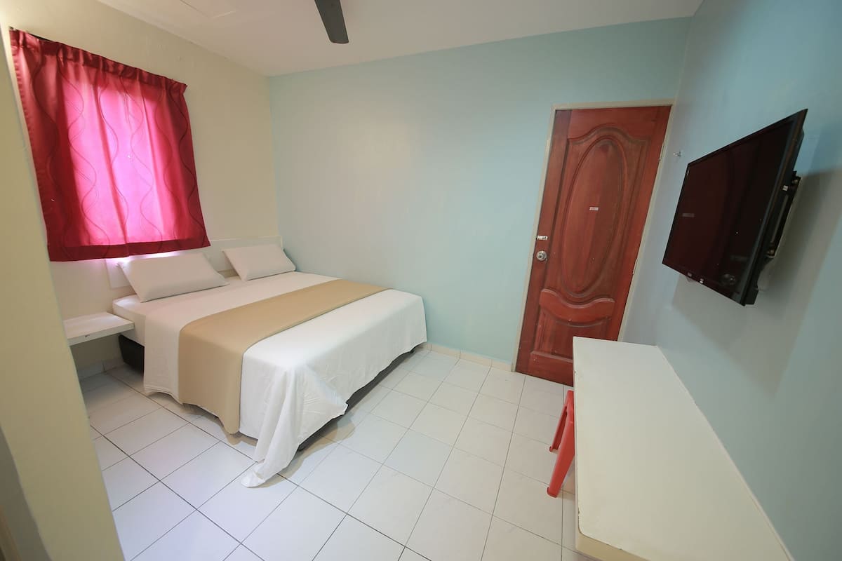 Chambre Double Deluxe | 1 chambre, bureau, Wi-Fi gratuit, draps fournis