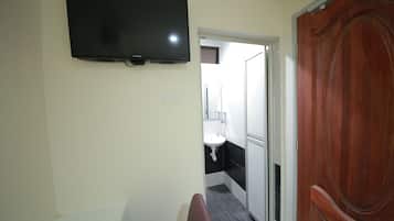 Single Room | Desk, free WiFi, bed sheets