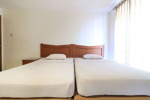 Desk, free WiFi, bed sheets