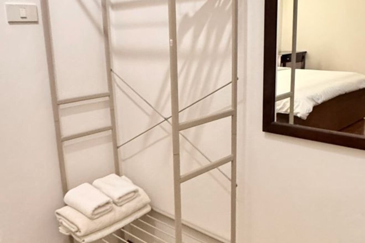 Desk, WiFi (free), bed sheets