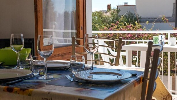 Outdoor dining - Riccio house (Cala Gonone)