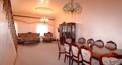 14 BED FAMILY HOUSE FOR VACATION IN YEREVAN