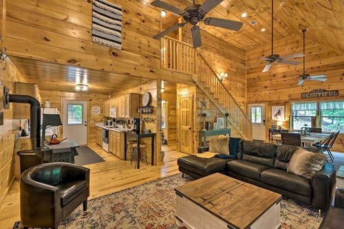 Riverfront Family Cabin • Resort Pool & Trails • Pet Friendly Mountain Escape