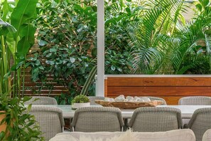 Villa | Terrace/patio