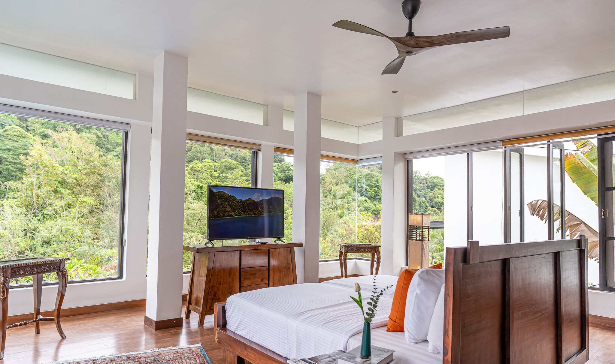 Luxury Villa | 4 bedrooms, premium bedding, individually decorated